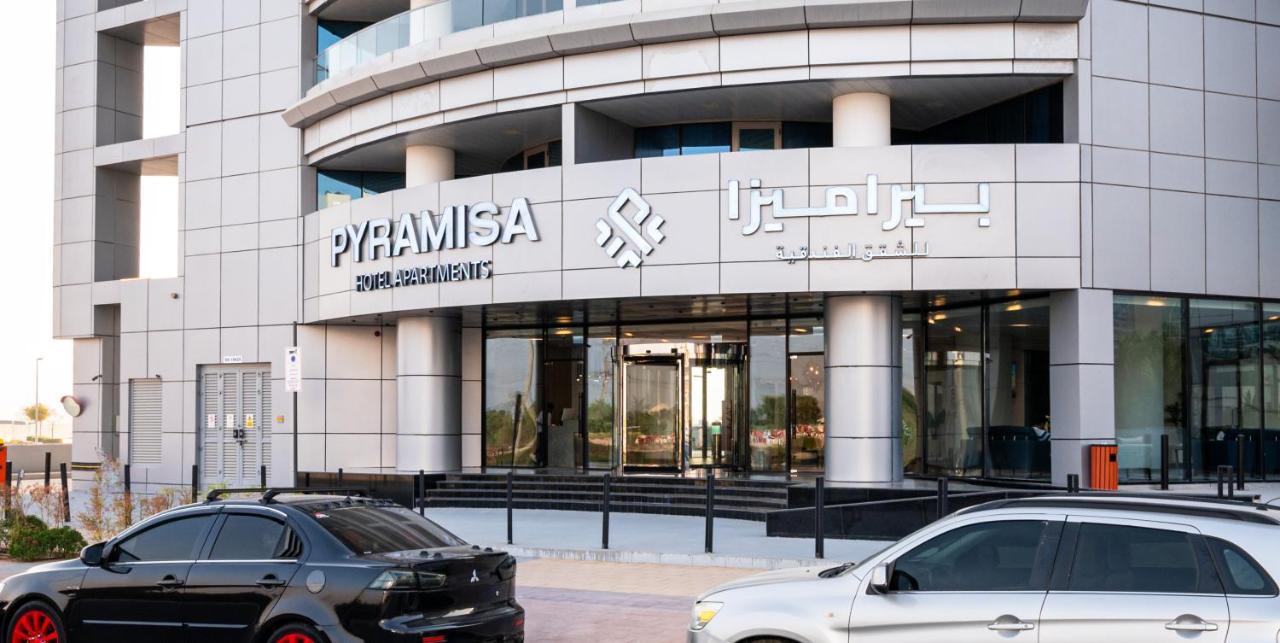 Pyramisa Hotel Apartments Dubai Exterior photo